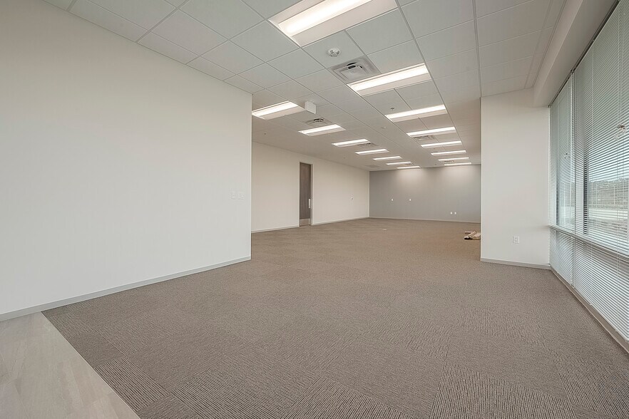 More Photos Of 13930 Journey Rd, Houston Warehouse For Sale