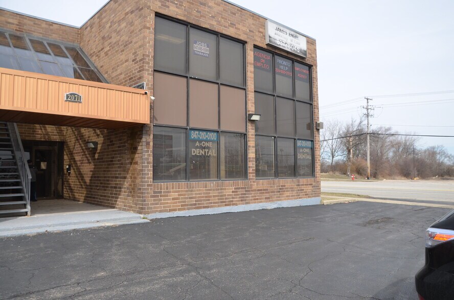 More Photos Of 2071 Irving Park Rd, Hanover Park Medical For Lease