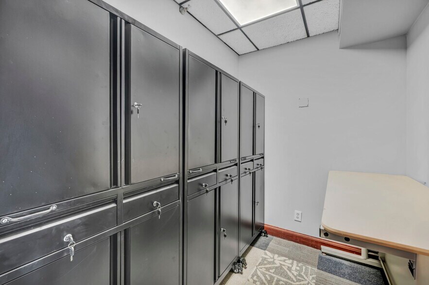 More Photos Of 1025 E Fifth Ave, Columbus Warehouse For Lease