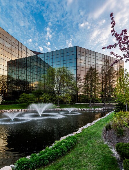 More Photos Of 5202 Old Orchard Rd, Skokie Unknown For Lease