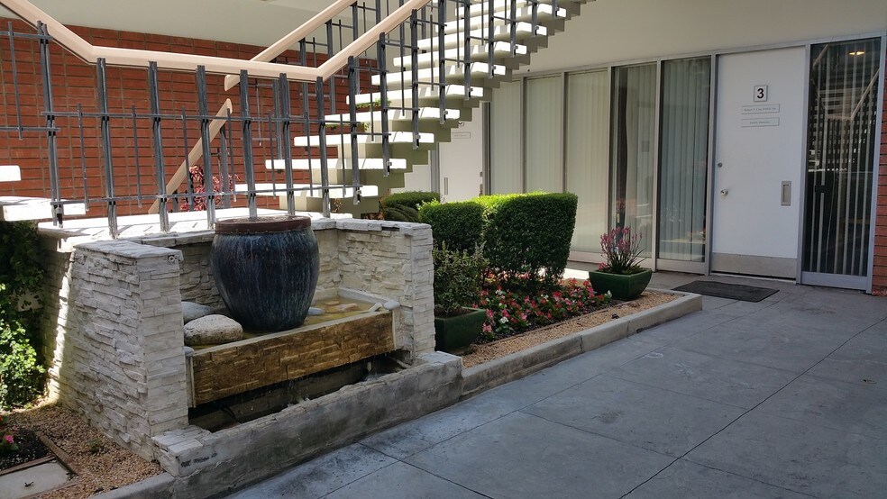 More Photos Of 623 W Duarte Rd, Arcadia Medical For Lease