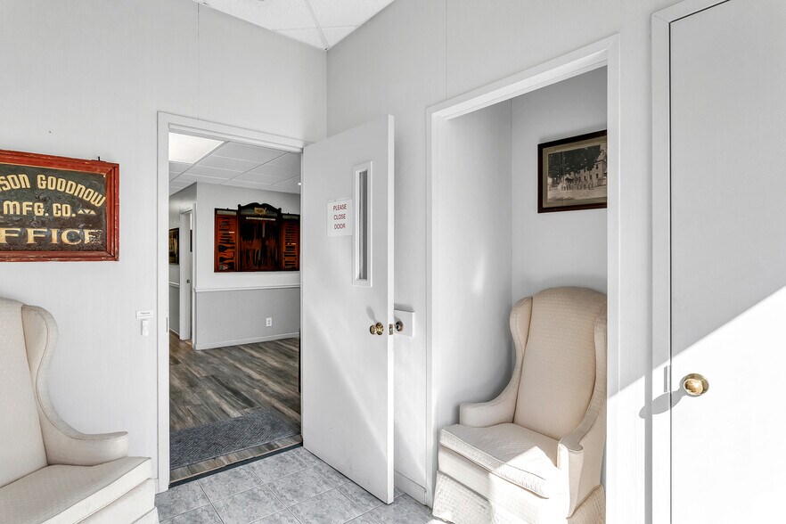 More Photos Of 79 Mainline Dr, Westfield Industrial For Lease