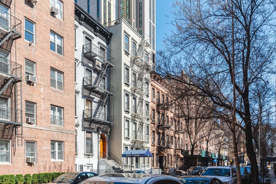 More Photos Of 337 E 77th St, New York Apartments For Sale