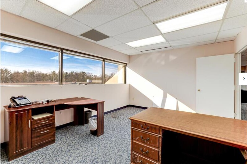 More Photos Of 171 Elden St, Herndon Medical For Lease
