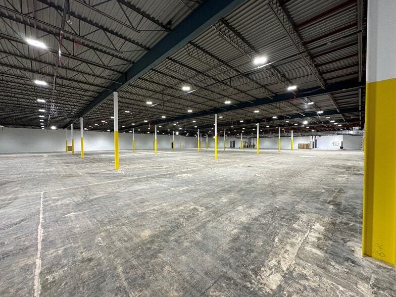 More Photos Of 701-755 S West End Blvd, Quakertown Unknown For Lease