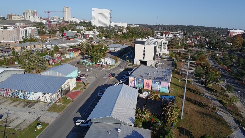 More Photos Of 609 Railroad Sq, Tallahassee Showroom For Sale
