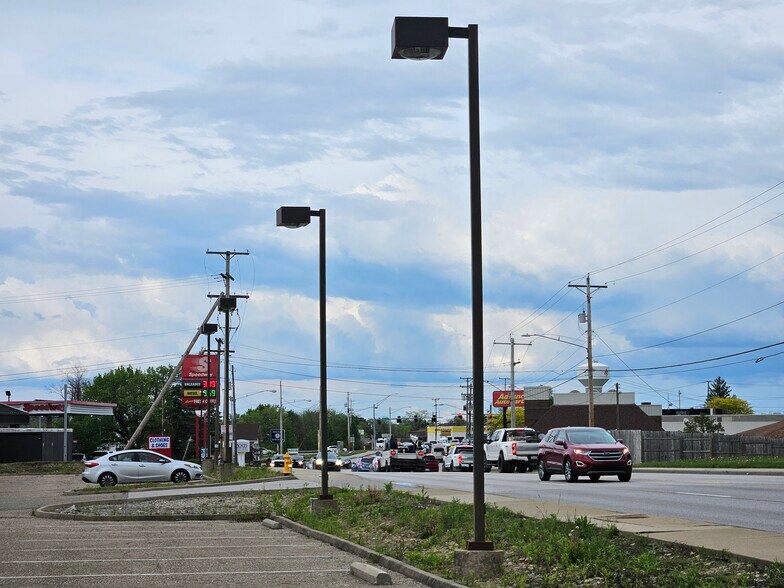 More Photos Of 4525 Sunset Blvd, Steubenville Storefront Retail Office For Lease