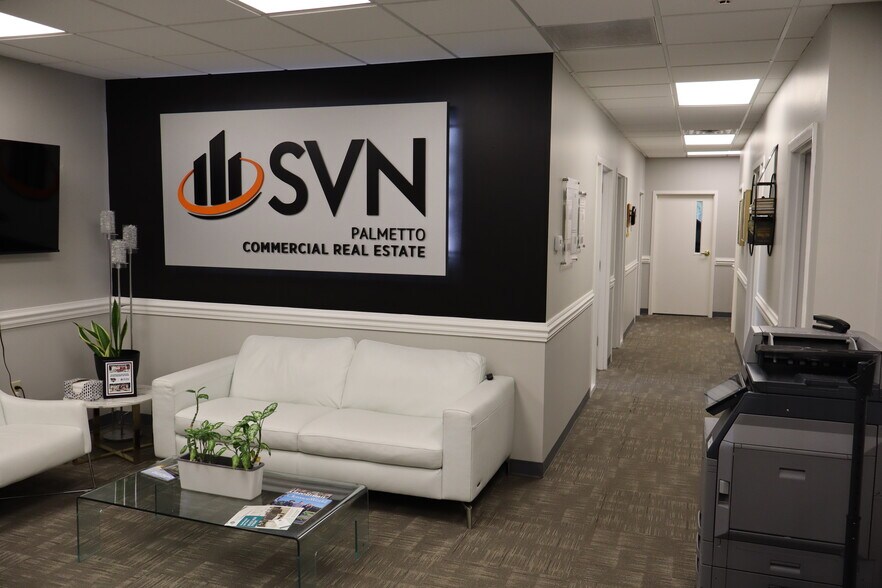 More Photos Of 330 Pelham Rd, Greenville Medical For Lease