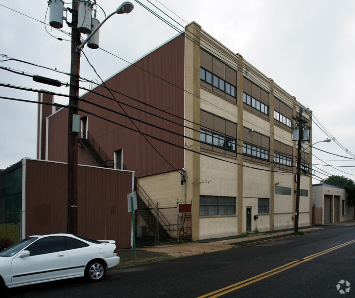 Primary Photo Of 580 Elm St, Kearny Warehouse For Sale