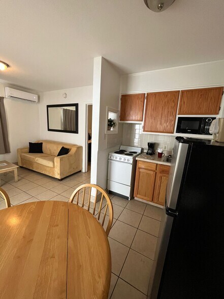 More Photos Of 14711 Gulf Blvd, Madeira Beach Hotel For Sale