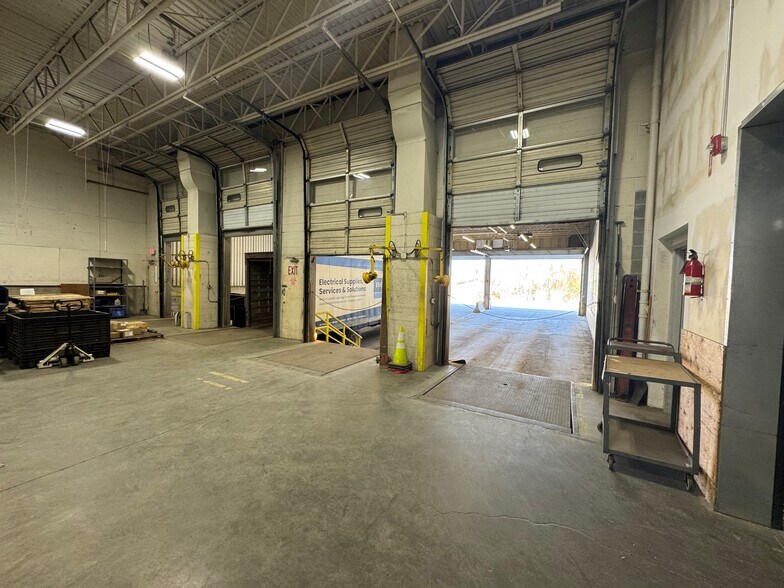 More Photos Of 92 Perry Rd, Bangor Warehouse For Sale