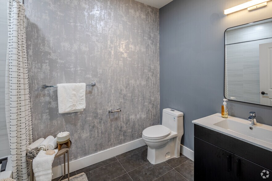 More Photos Of 102 Washington Ave, Belleville Apartments For Lease