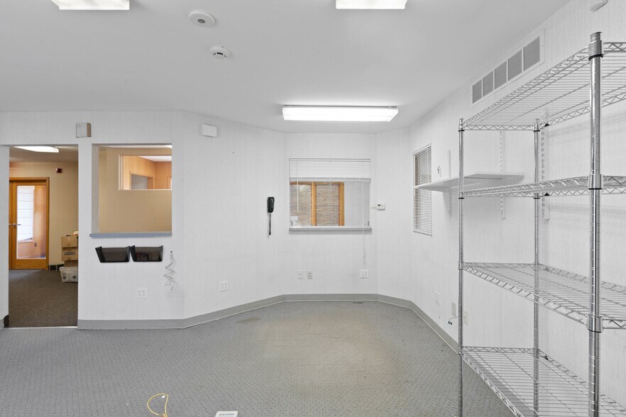 More Photos Of 2640 Ridgeway Ave, Rochester Medical For Sale