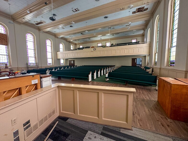 More Photos Of 247 S Barron St, Rusk Religious Facility For Sale