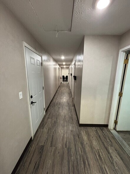 More Photos Of 4155 Gibson Dr, Tipp City Manufacturing For Lease