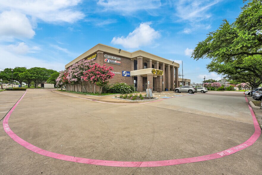 More Photos Of 601 N Plano Rd, Richardson Office For Lease