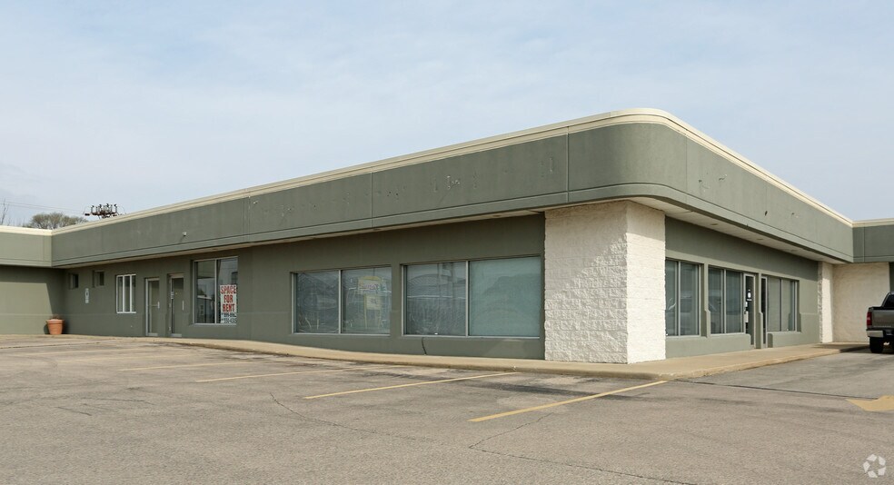 More Photos Of 8700 Durand Ave, Sturtevant Storefront For Lease