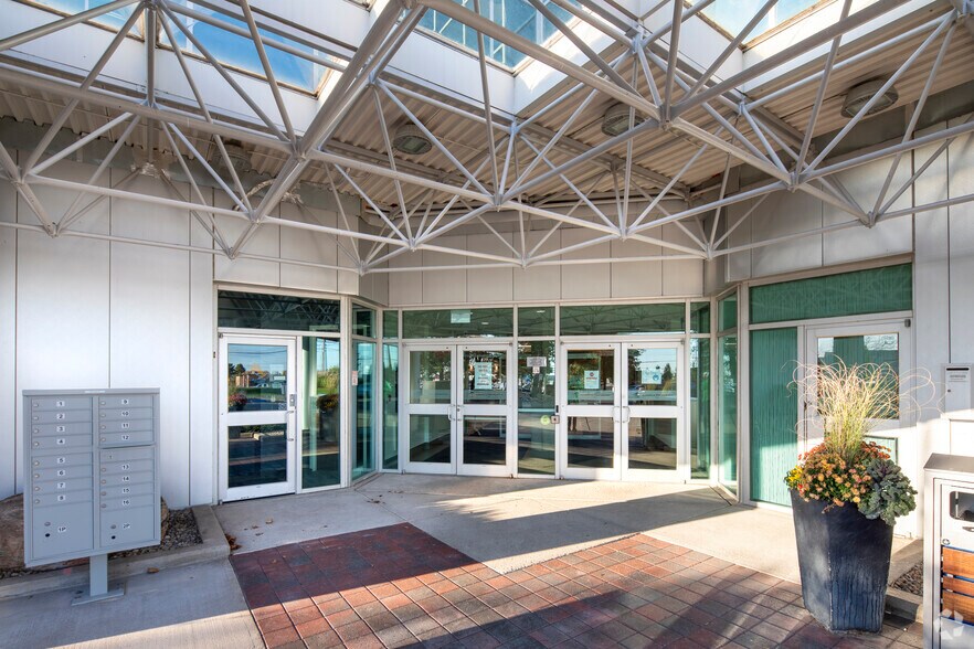 More Photos Of 1001 Champlain Ave, Burlington Office For Lease