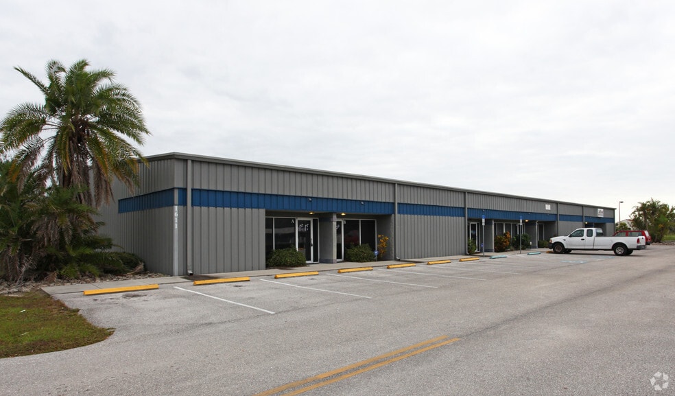 Primary Photo Of 1611 12th St E, Palmetto Warehouse For Lease