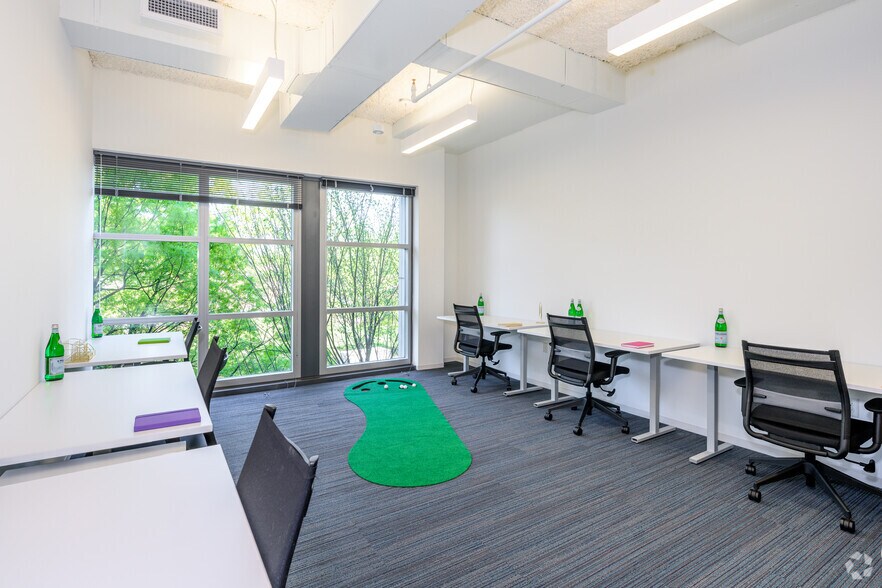 More Photos Of 800 Maine Ave SW, Washington Coworking Space