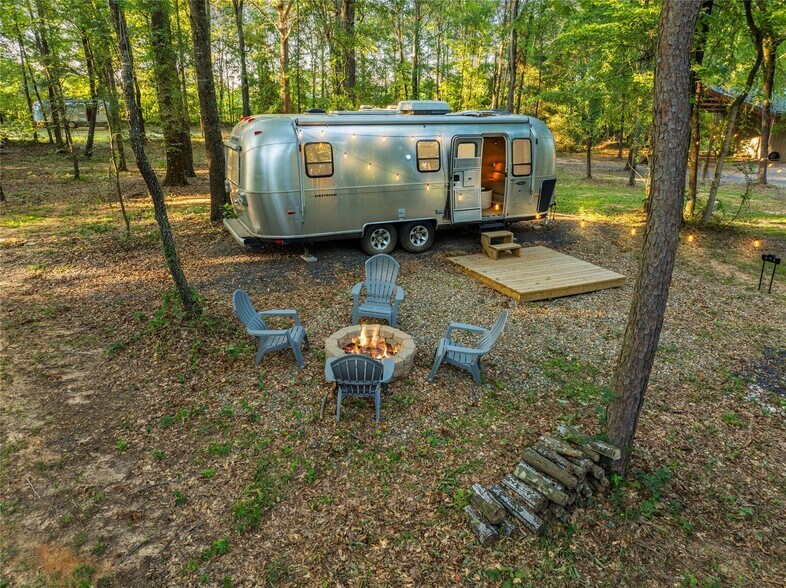 More Photos Of 2475 Belpine Loop, Broken Bow Flex For Sale