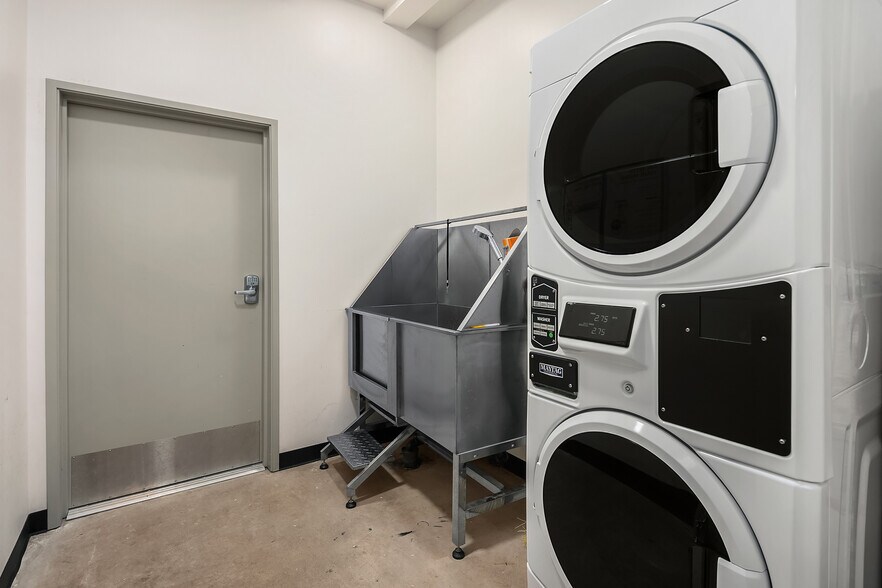 More Photos Of 1501 NW 59th St, Seattle Apartments For Sale