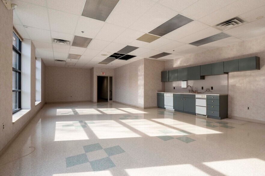 More Photos Of 22550 Hall Rd, Clinton Township Office For Sale