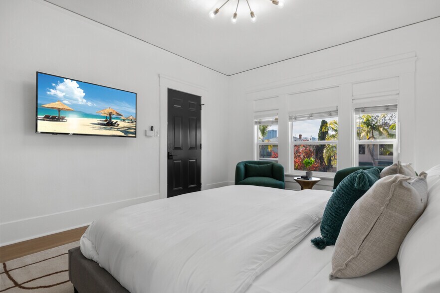 More Photos Of 1055 21st Street, San Diego Apartments For Sale