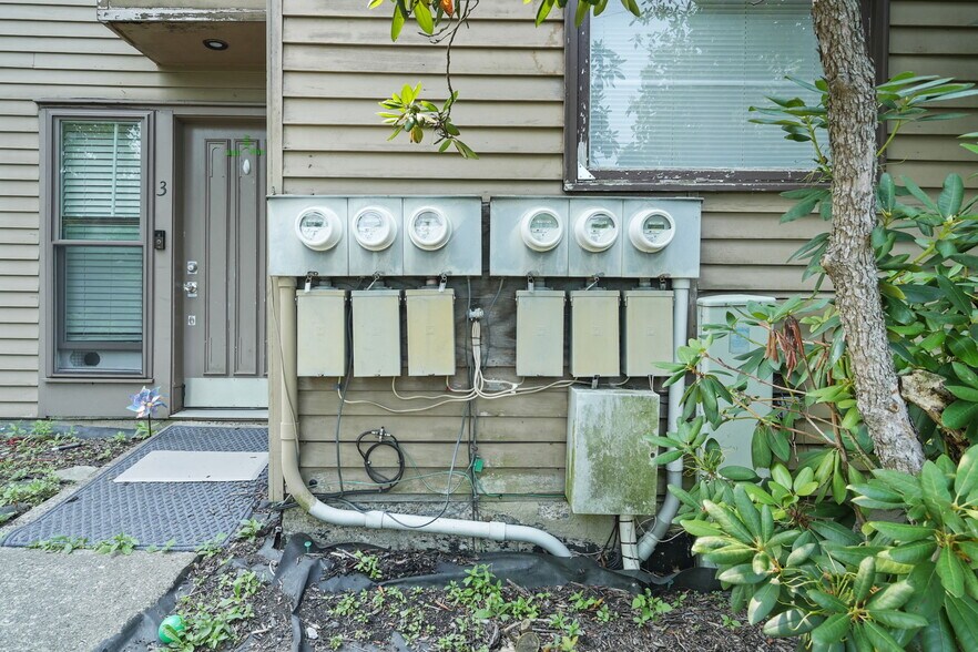 More Photos Of 205 Rano Blvd, Vestal Township Apartments For Sale