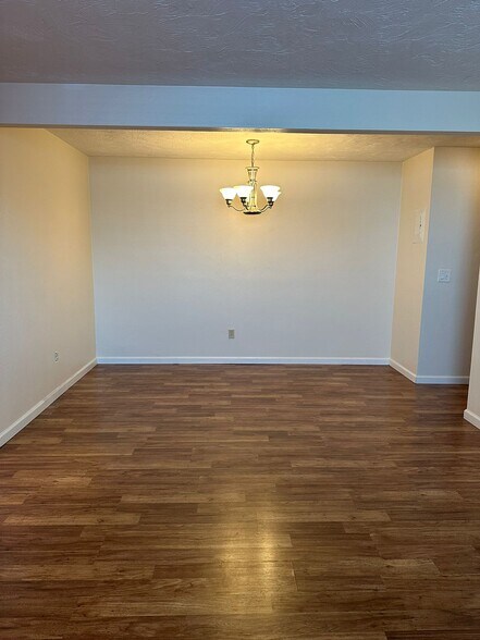 More Photos Of 1545 Kansas Ave, Lorain Apartments For Sale