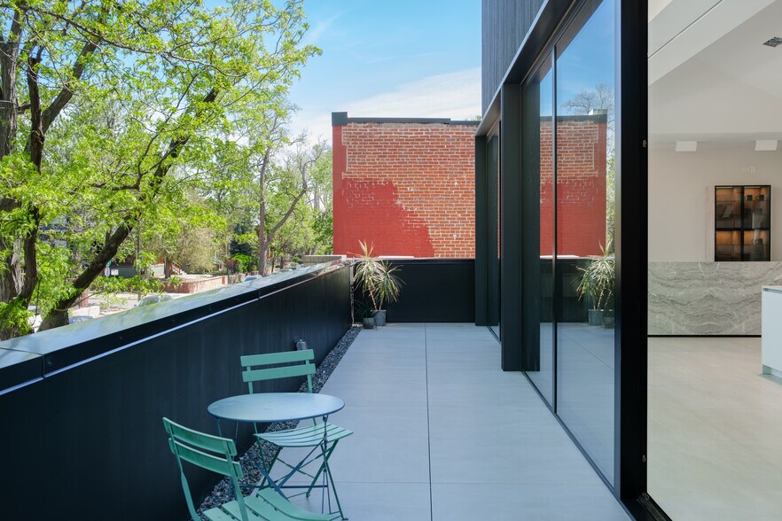 More Photos Of 2622 W 32nd Ave, Denver Storefront For Lease