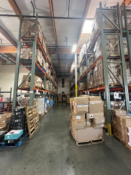 More Photos Of 2070 W 11th St, Upland Warehouse For Lease
