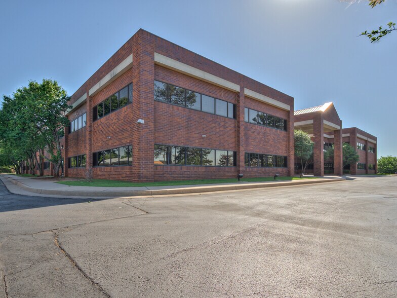 More Photos Of 7301 NW Expressway, Oklahoma City Office For Sale