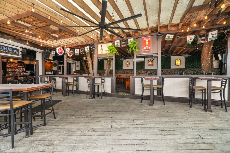 More Photos Of 5200 Doniphan Dr, El Paso Bar For Sale