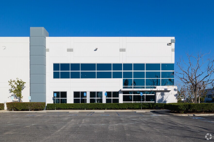 More Photos Of 23650 Brodiaea Ave, Moreno Valley Warehouse For Lease