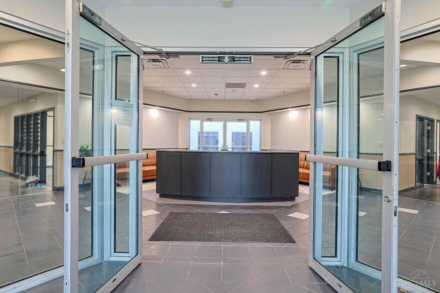 More Photos Of 6951 Cintas Blvd, Mason Office For Sale