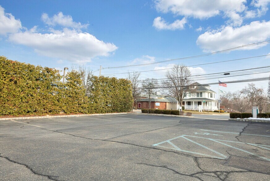 More Photos Of 269 Main St, Madison Bank For Lease