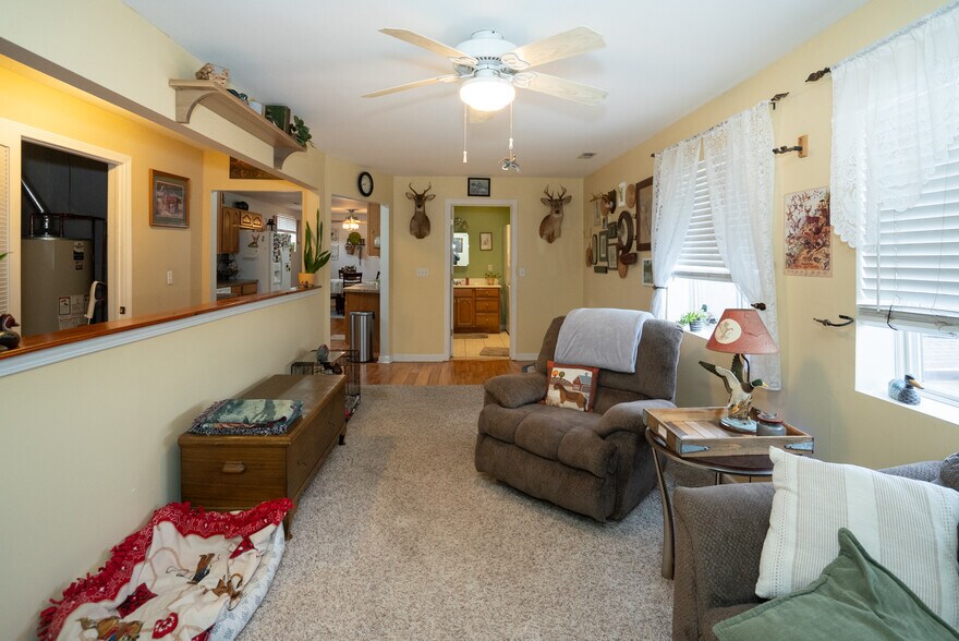 More Photos Of 596 Busha Hwy, Marysville Bar For Sale