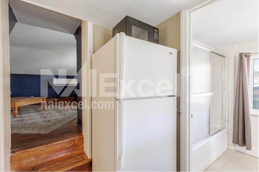 More Photos Of 2862 Santa Clara Dr, Santa Clara Restaurant For Sale