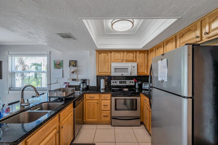 More Photos Of 1809 Gulf Blvd, Indian Rocks Beach Apartments For Sale