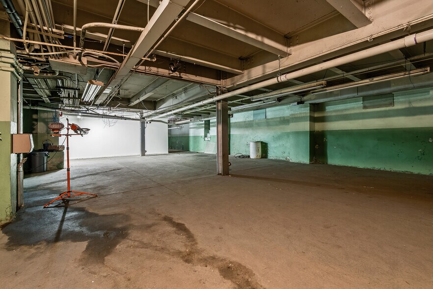 More Photos Of 90 E Union St, Wilkes-Barre Light Distribution For Lease