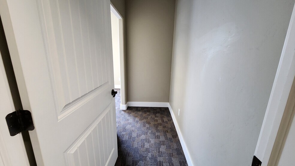 More Photos Of 3946 Professional Way, Idaho Falls Warehouse For Lease