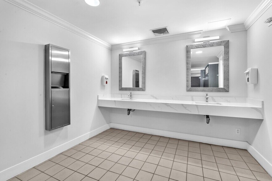 More Photos Of 511 SE 5th Ave, Fort Lauderdale Apartments For Sale