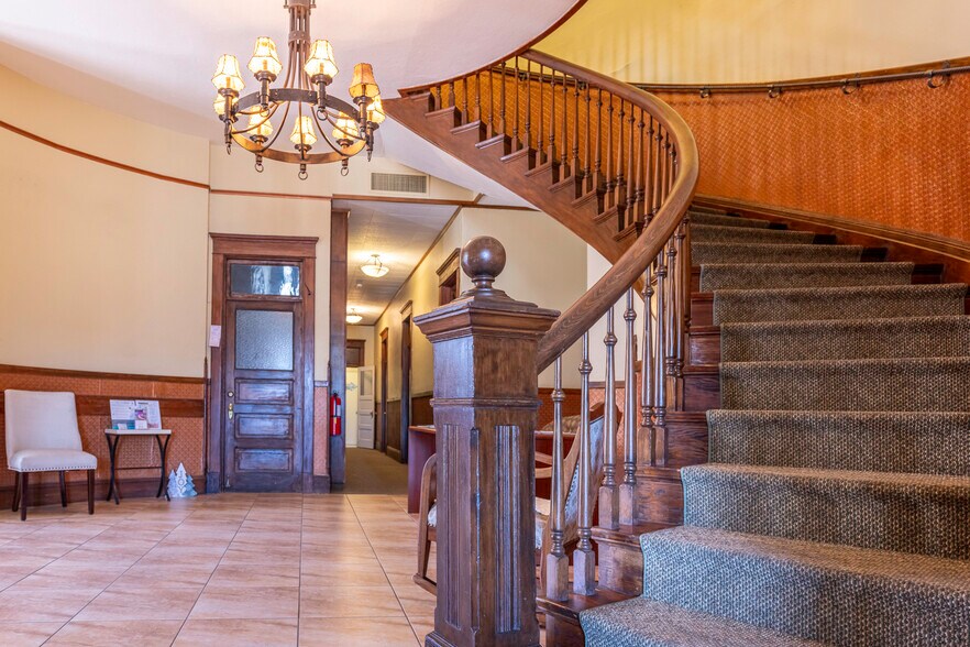 More Photos Of 1 E Apache St, Wickenburg Office For Sale