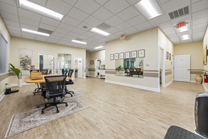 More Photos Of 4968 Royal Gulf Cir, Fort Myers Medical For Sale