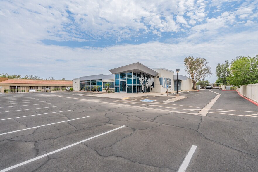 More Photos Of 2235 W Alice Ave, Phoenix Research And Development For Sale