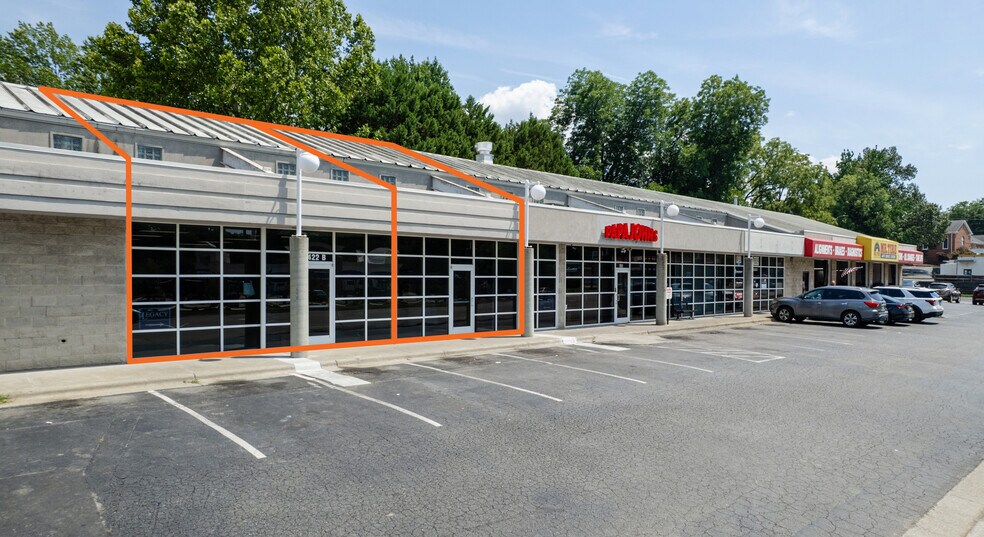 More Photos Of 416-424 N Madison Blvd, Roxboro General Retail For Lease