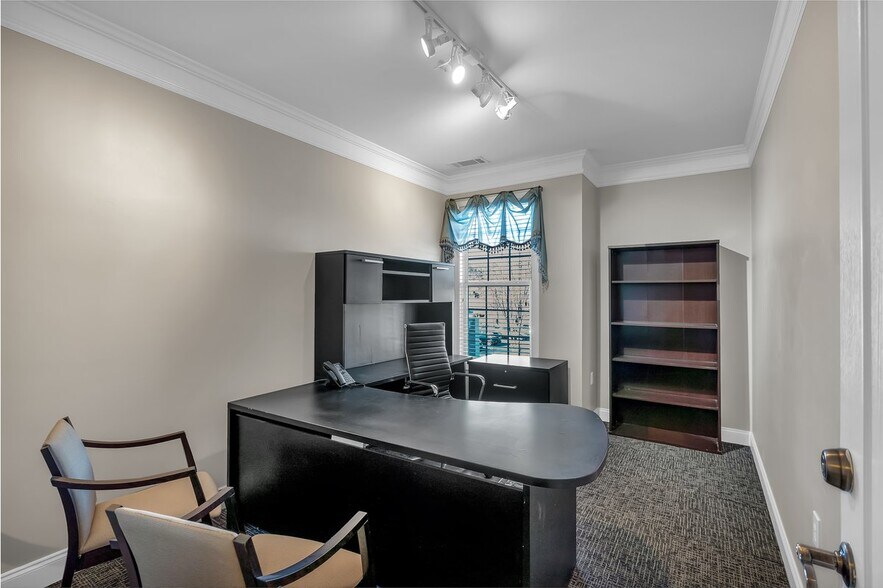 More Photos Of 3104 Creekside Village Dr NW, Kennesaw Loft Creative Space For Sale