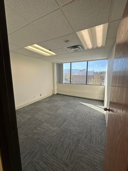 More Photos Of 241 Ridge St, Reno Medical For Lease