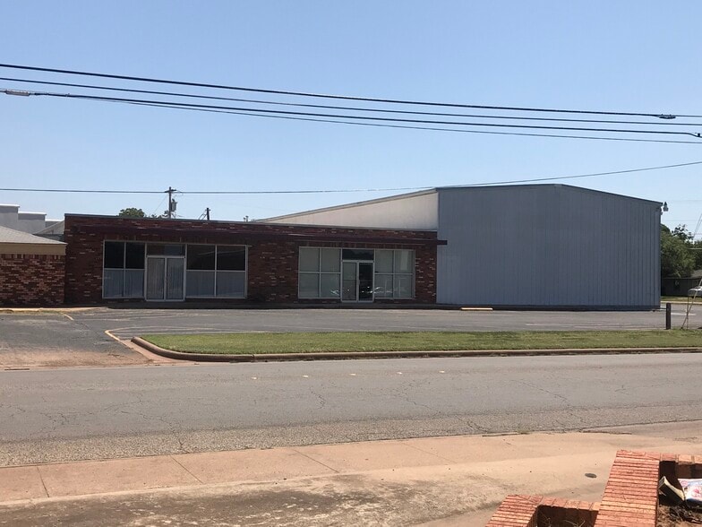 More Photos Of 3101 N 12th St, Abilene Religious Facility For Sale